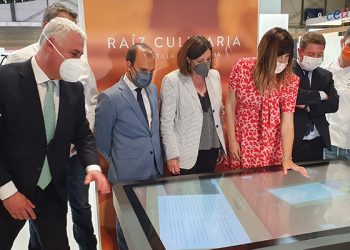Vega “Trabajamos para recuperar el turismo, que va ligado a la vida y los servicios en nuestros pueblos”