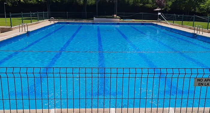 Abre la Piscina Municipal de Pareja