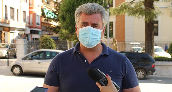 Esteban reprocha a Page “su doble cara” y critica su voto a favor para volver a cerrar la hostelería “atacando de nuevo a este sector” 1 Alfonso Esteban