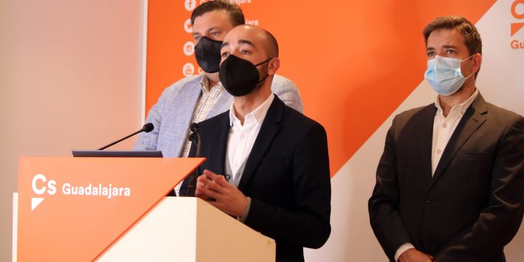 Ciudadanos dispuestos a luchar con todos los medios jurídicos y políticos contra los indultos del procés