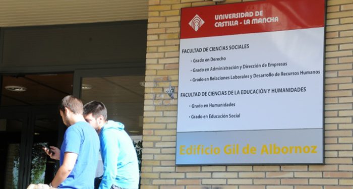 Derecho, Relaciones Laborales y Turismo, grados para estudiar en Cuenca que no pasan de moda y que serán referentes en la Facultad de Ciencias Sociales 1 Derecho, Relaciones Laborales y Turismo, grados para estudiar en Cuenca que no pasan de moda y que serán referentes en la Facultad de Ciencias Sociales
