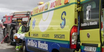 Dos fallecidos y un herido en la A-3 en Cañada Juncosa por un accidente provocado por un turismo en dirección contraria