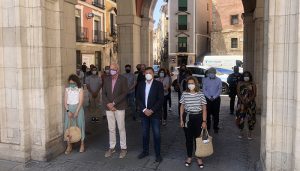El Ayuntamiento de Cuenca mantiene un minuto de silencio en repulsa a la violencia de género