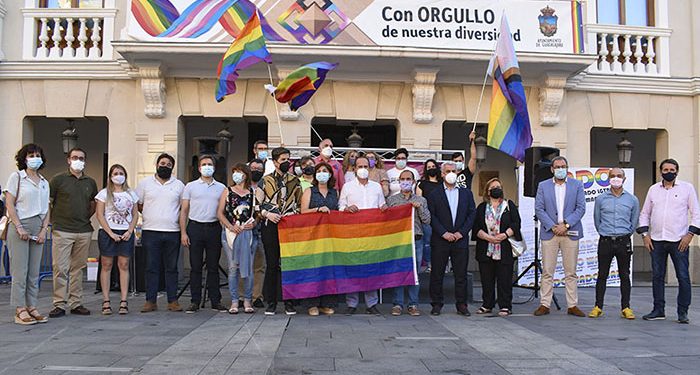 El Ayuntamiento de Guadalajara celebra por primera vez el Día del Orgullo LGTBI+