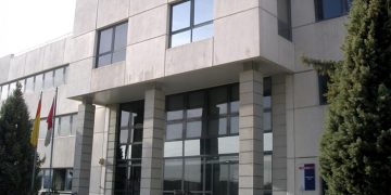 El DOCM publica el decreto que regula el teletrabajo en la Administración regional, que entrará en vigor en un mes