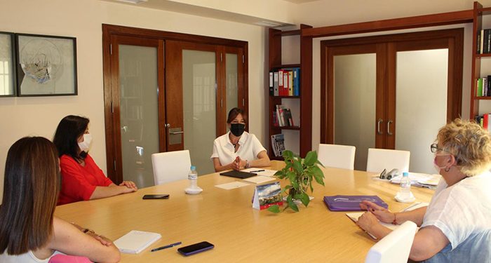 El Gobierno de Castilla-La Mancha da a conocer a Fademur el desarrollo del Plan ‘Corresponsables’ en la región