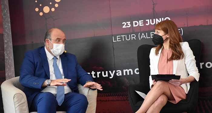 El Gobierno de Castilla-La Mancha presentará la Estrategia frente a la Despoblación el próximo mes de julio 1 El Gobierno de Castilla-La Mancha presentará la Estrategia frente a la Despoblación el próximo mes de julio