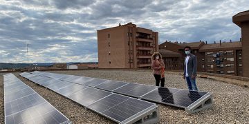 El Gobierno regional favorece la instalación de placas fotovoltaicas en los edificios públicos de la administración