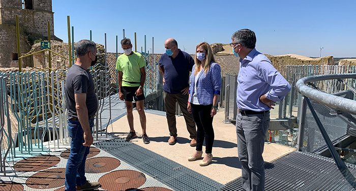 El Gobierno regional ha destinado alrededor de 95.000 euros a la rehabilitación y mejora del conjunto histórico de Castillo de Garcimuñoz