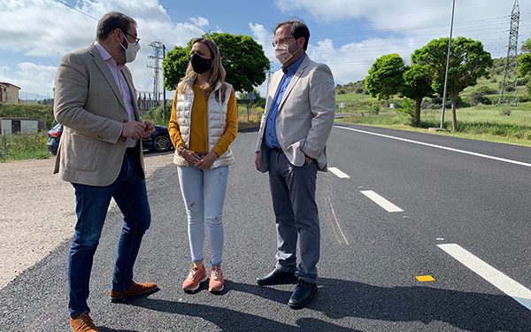 El Gobierno regional realiza trabajos de acondicionamiento en la carretera que une Sigüenza con el polígono industrial ´Los Llanillos´