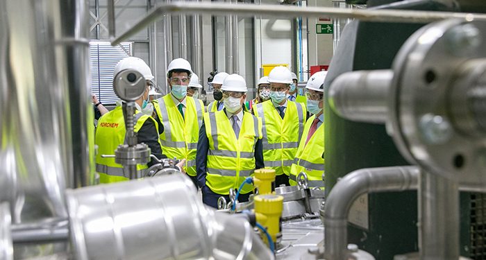 El Gobierno regional subraya la capacidad de recuperación de la industria regional, que se sitúa por encima de la media del conjunto del país