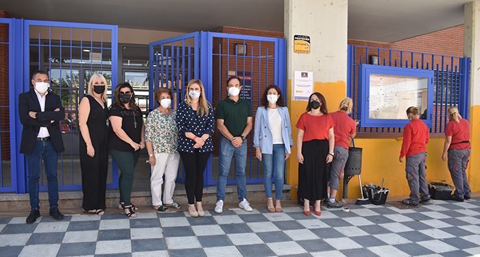 El Gobierno regional y el Ayuntamiento de Cuenca ponen en marcha un nuevo programa RECUAL para actuar en centros educativos 1 El Gobierno regional y el Ayuntamiento de Cuenca ponen en marcha un nuevo programa RECUAL para actuar en centros educativos