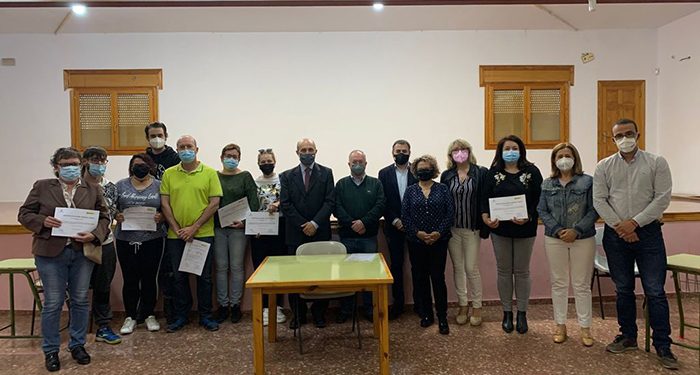 El Gobierno regional y el Ayuntamiento de Landete trabajan en la rehabilitación y saneamiento de edificios municipales a través del programa RECUAL 1 El Gobierno regional y el Ayuntamiento de Landete trabajan en la rehabilitación y saneamiento de edificios municipales a través del programa RECUAL