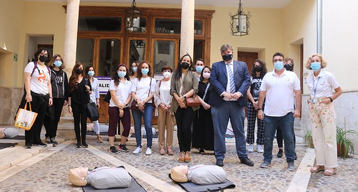 El personal de la Concejalía de Turismo de Guadalajara se forma en reanimación cardiopulmonar