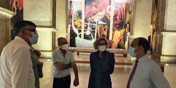 El presidente de las Cortes regionales visita Alarcón