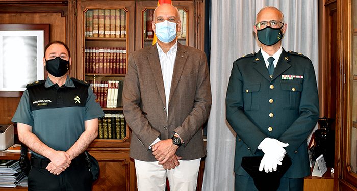 El subdelegado del Gobierno recibe al nuevo comandante de la Guardia Civil destinado en Cuenca 1 El subdelegado del Gobierno recibe al nuevo comandante de la Guardia Civil destinado en Cuenca