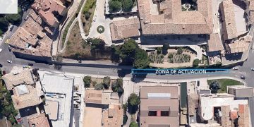 Este martes se retiran los restos de hiedra de los muros del Hospital de Santiago