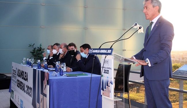 Eurocaja Rural resalta el papel dinamizador de los empresarios en la clausura de la Asamblea General CEOE CEPYME Cuenca 1 Eurocaja Rural resalta el papel dinamizador de los empresarios en la clausura de la Asamblea General CEOE CEPYME Cuenca