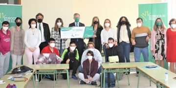 Fundación Eurocaja Rural contribuye a la inserción laboral de ASPRODIQ con 7.000 euros