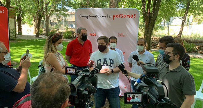 Hernando asegura en Sacedón que “estamos en CLM en la menor incidencia acumulada de toda España”