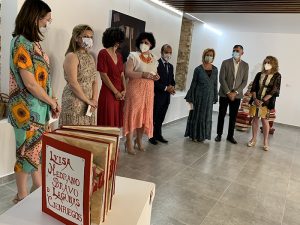 Inaugurado en San Clemente el nuevo espacio expositivo Adolfo Suárez y su primera muestra, un homenaje de mujeres artistas a Luisa de Medrano