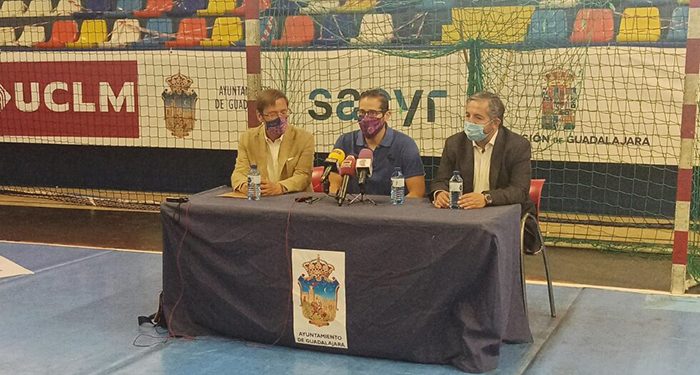 Juan Carlos Requena, primera pieza en el nuevo proyecto de Balonmano Guadalajara