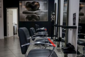 La Asociación de Peluquerías y Centros de Estética de Guadalajara ven injusto el veto del PSOE a la restitución de su IVA reducido