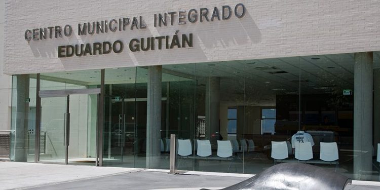 La biblioteca pública ‘José Antonio Suárez Puga’ ofrece actividades de animación a la lectura, talleres de magia y baile durante el verano