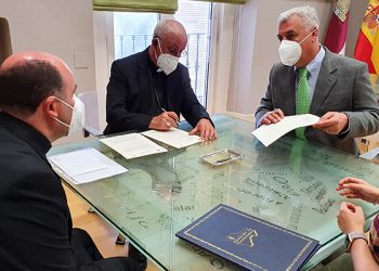 La Diputación de Guadalajara y el Obispado firman convenios para restauración y promoción de patrimonio artístico