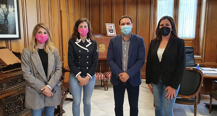 La Diputación otorga una ayuda de 10.000 euros a la Asociación de Parkinson Cuenca para luchar contra la disfagia