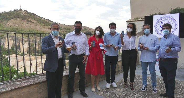 La FAP, Abe the Ape y la cerveza conquense Dawat se unen para mostrar la exposición ‘Disfrutando de la vida’ 1 La FAP, Abe the Ape y la cerveza conquense Dawat se unen para mostrar la exposición ‘Disfrutando de la vida’