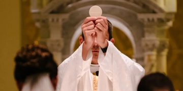 La Guardia Civil alerta sobre una nueva estafa telefónica en la que las víctimas son sacerdotes