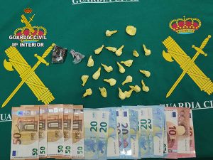 La Guardia Civil detiene a una persona con mucha cocaína y hachís en Torija
