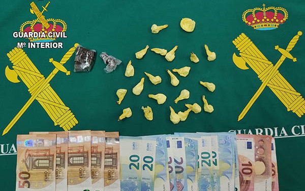La Guardia Civil detiene a una persona con mucha cocaína y hachís en Torija 1 La Guardia Civil detiene a una persona con mucha cocaína y hachís en Torija