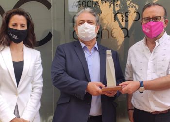 La Hermandad de Donantes de Sangre de Cuenca distingue a la Asociación de Párkinson La Hermandad de Donantes de Sangre de Cuenca distingue a la Asociación de Párkinson