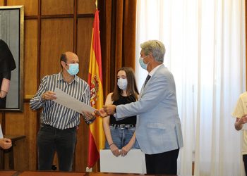 La UAH reconoce a Lucía Pérez García, del IES Arcipreste de Hita de Azuqueca de Henares, por su excelente nota en la EvAU