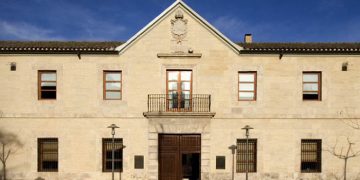 Los miembros del equipo de dirección de la UCLM dan negativo en las PCR tras el contagio por COVID del rector