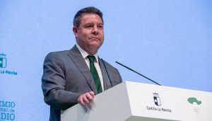 page exige que el contenido del pacto regional del agua firmado por representantes de toda la sociedad sea elevado al congreso