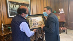Pedro Romero Sequí lleva a cabo una ilustración del Palacio Provincial que será utilizada como regalo institucional