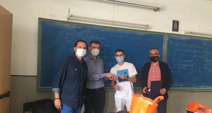 Samuel Mateo Rubio, del IES Pedro Mercedes de Cuenca, tercer clasificado en el XIV Juego de Bolsa