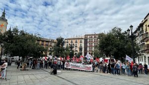 Seguimiento masivo de la huelga y multitudinaria movilización en CLM y en España contra el ERE de Caixabank