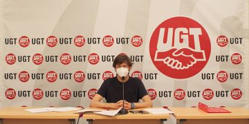 UGT reclama aumentar la inversión en Educación para evitar aulas masificadas y la sobrecarga de los profesores