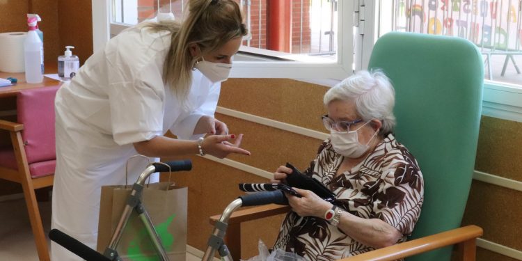 Convocado proceso de selección de personal gerocultor, para el Centro de Día de Mayores de Cabanillas