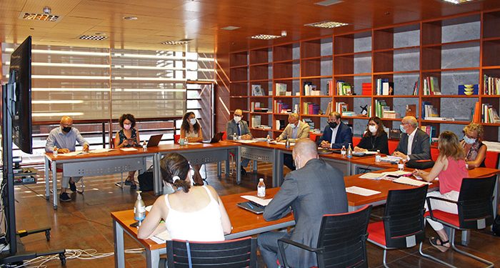 El Consejo de Salud de CLM aborda la Estrategia Regional Frente a la Despoblación en el ámbito sanitario 1 El Consejo de Salud de CLM aborda la Estrategia Regional Frente a la Despoblación en el ámbito sanitario