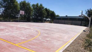 Guadalajara renueva la pista deportiva de San Andrés del Rey, con una inversión de 31.000 €