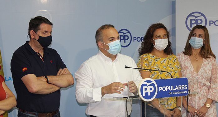 Carnicero “Rojo ha desprestigiado al Ayuntamiento de Guadalajara al no recurrir una sentencia contraria a los informes de los funcionarios pero beneficiando a una dirigente ex socialista”