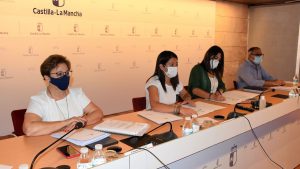 El Gobierno regional reúne al Consejo de Personas Mayores para informar de las nuevas disposiciones normativas