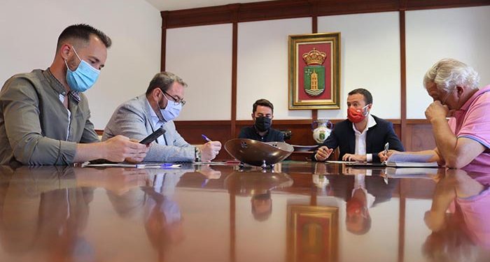 El consejero de Desarrollo Sostenible visita Cabanillas para tratar sobre proyectos de Medio Ambiente y Agenda 2030