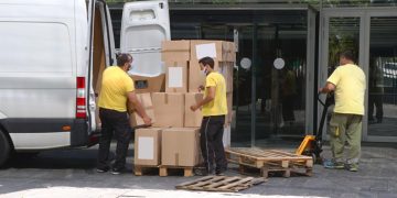 El Gobierno regional ha distribuido más de 53 millones de artículos de protección en los centros sanitarios desde el inicio de la pandemia
