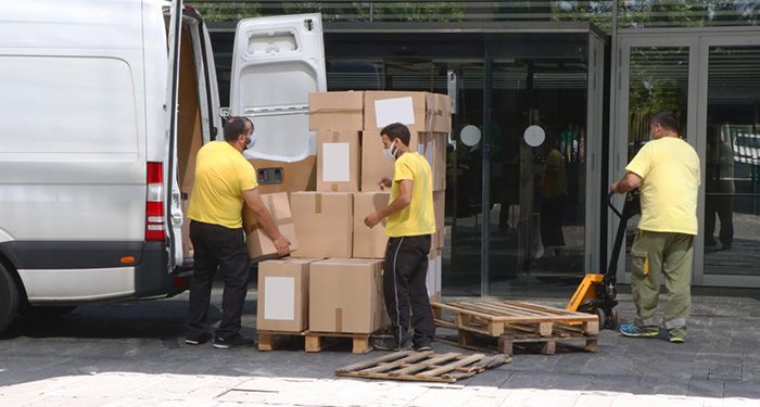 El Gobierno de Castilla-La Mancha ha enviado esta semana más de 224.000 artículos de protección a los centros sanitarios